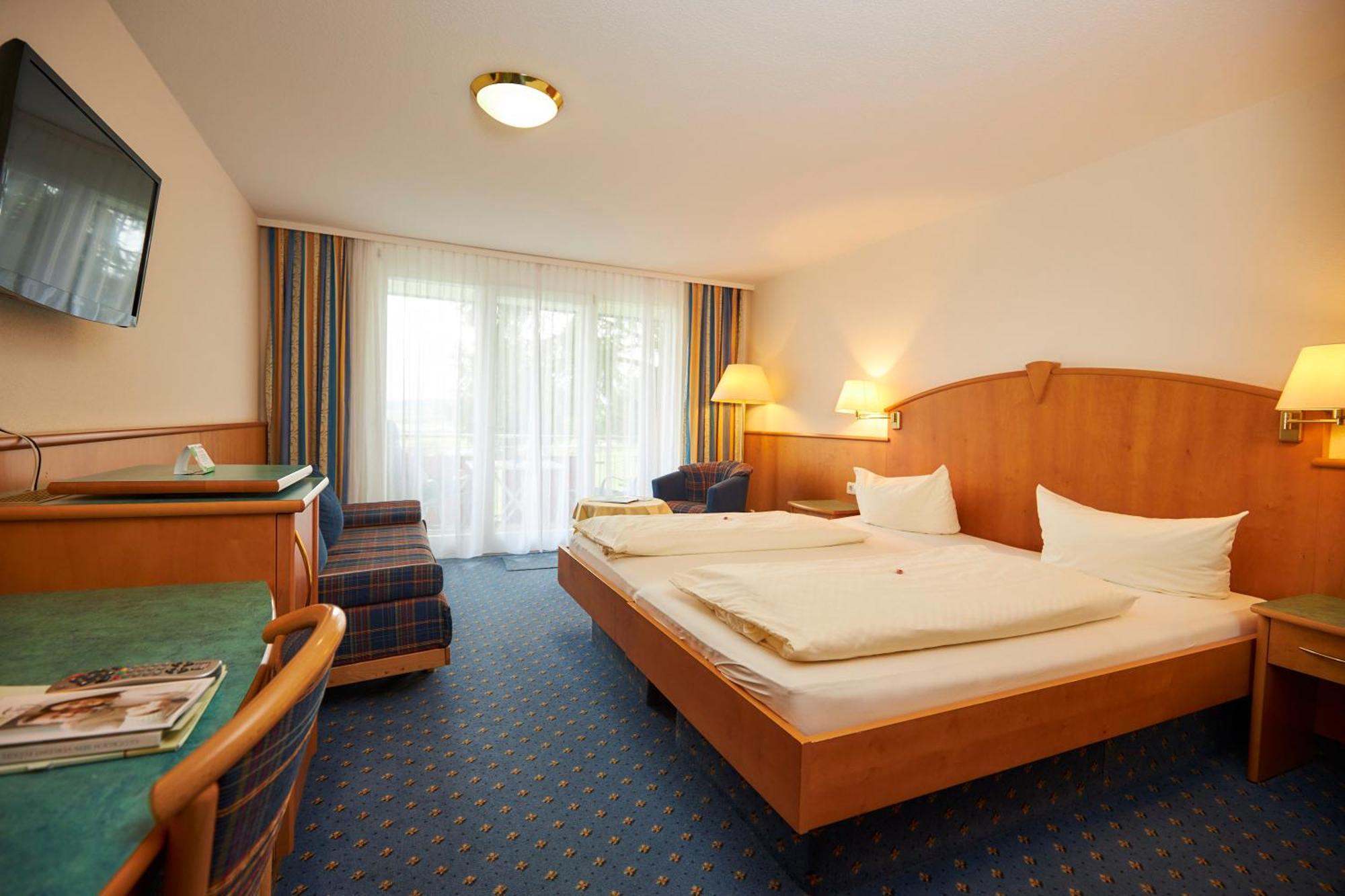 Flair Hotel Landgasthof Roger Loewenstein Ngoại thất bức ảnh