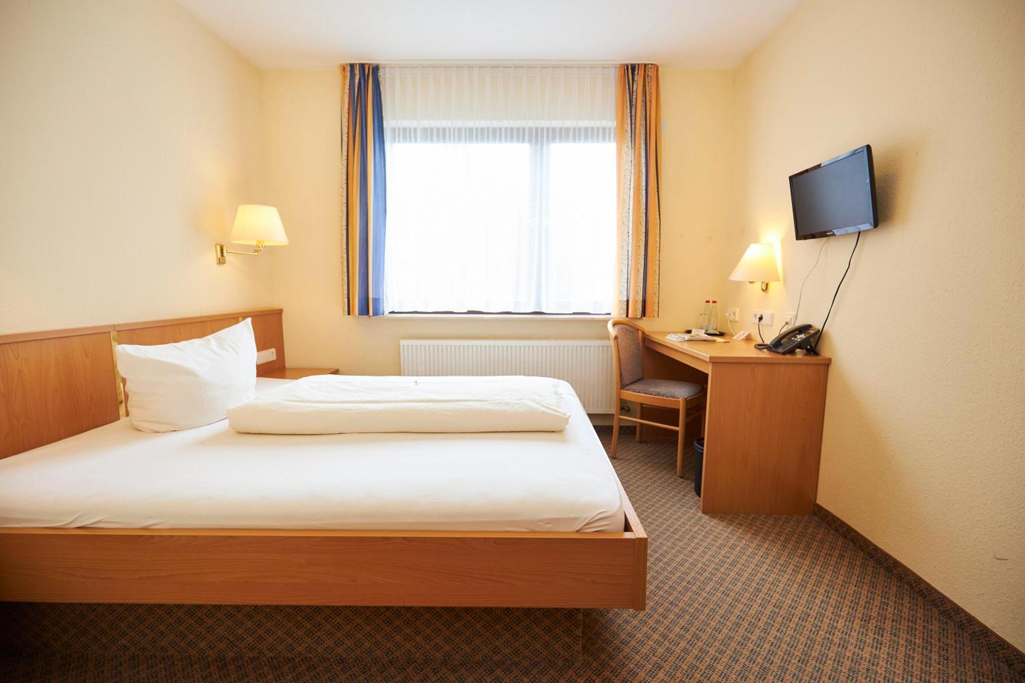 Flair Hotel Landgasthof Roger Loewenstein Ngoại thất bức ảnh