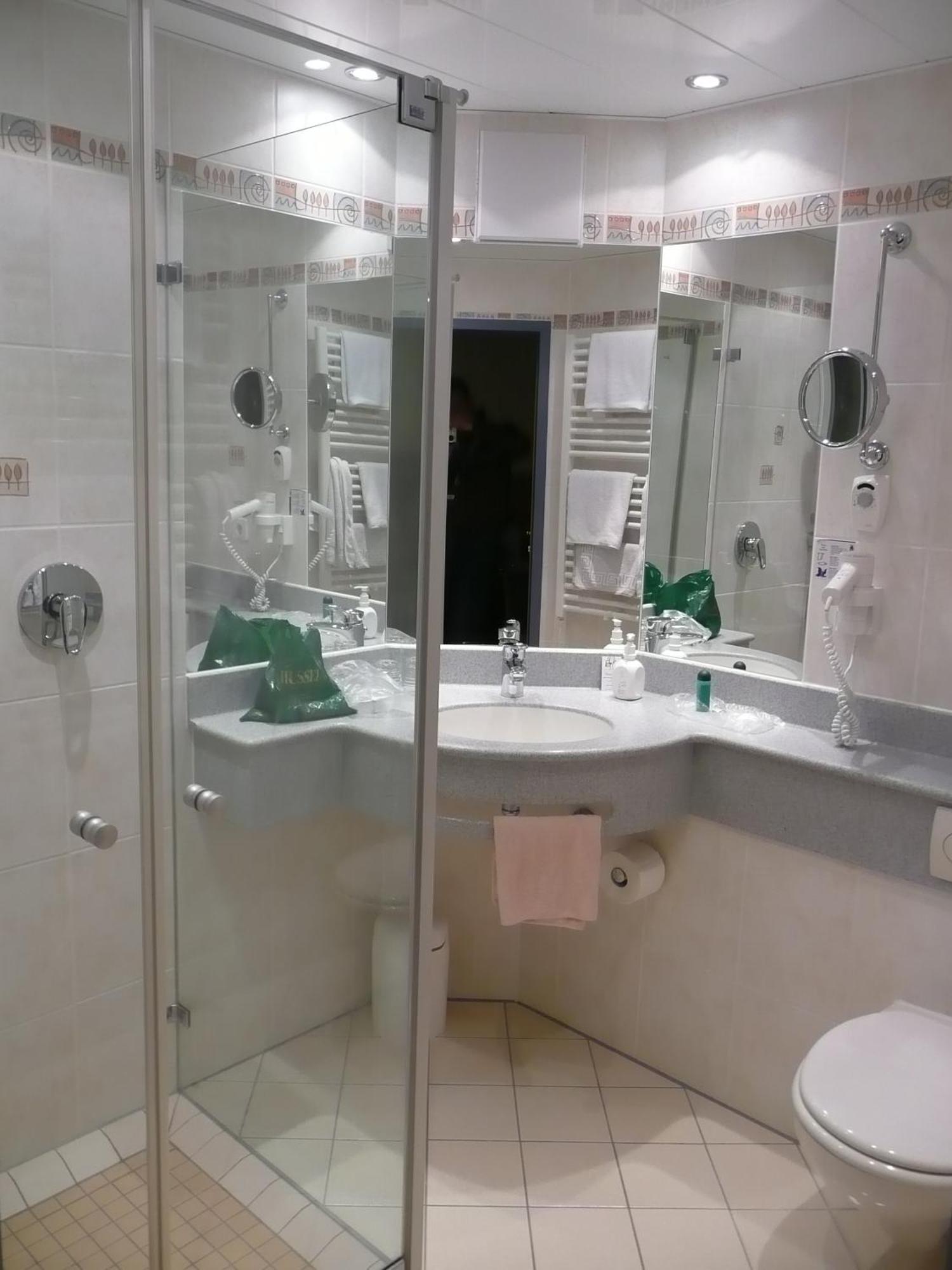 Flair Hotel Landgasthof Roger Loewenstein Ngoại thất bức ảnh
